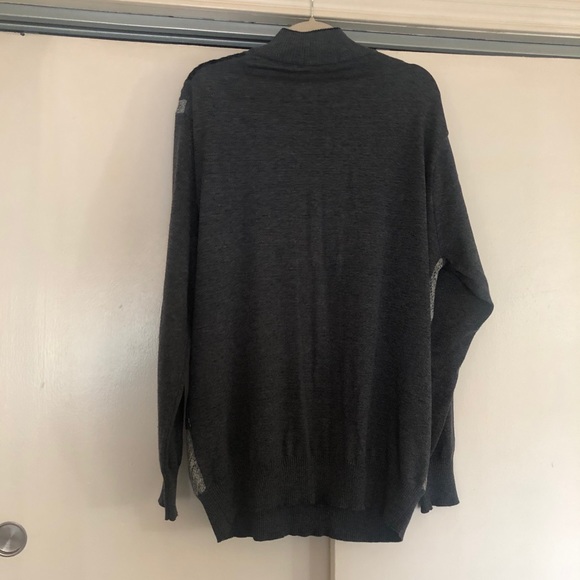 Stylish sweater - Picture 3 of 3